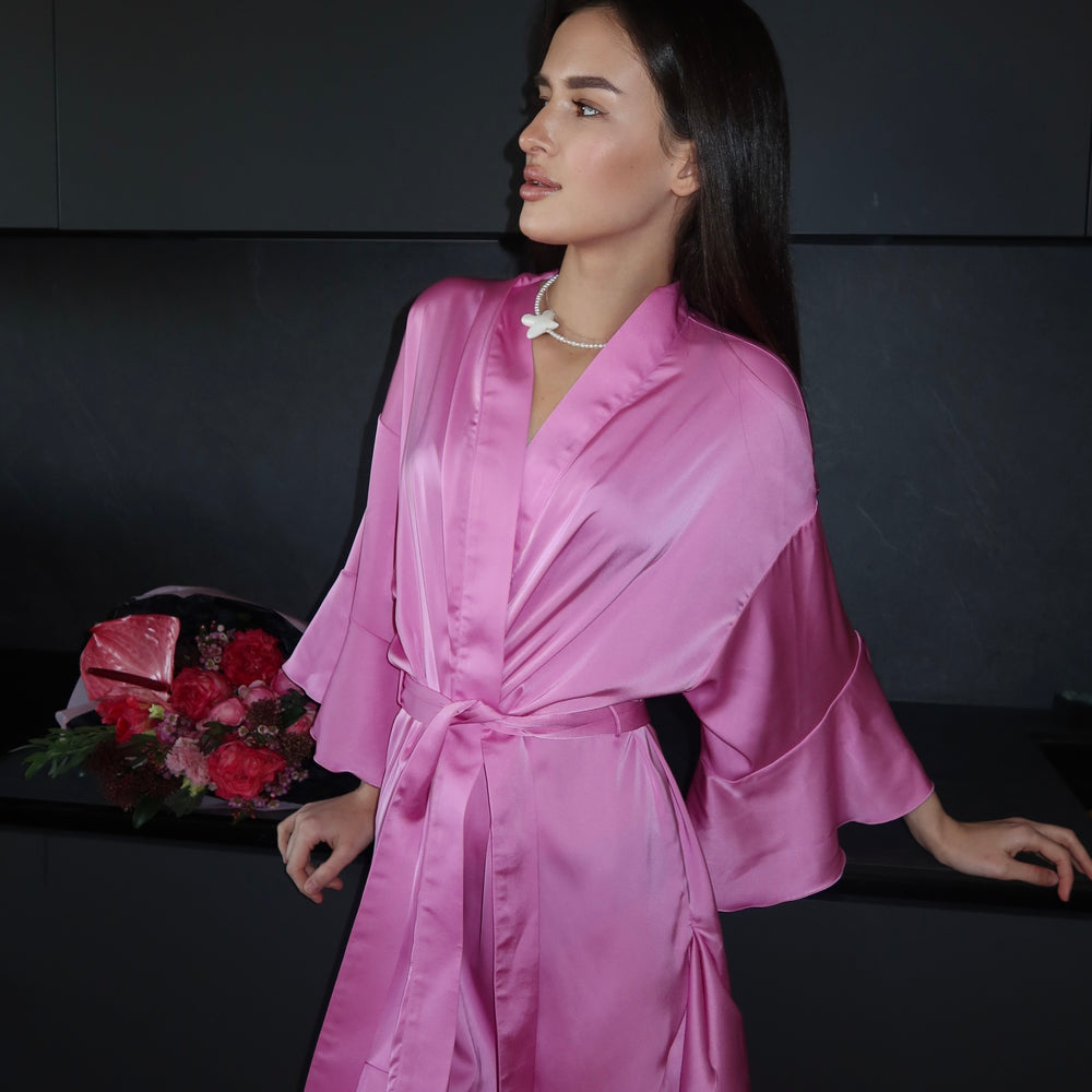 
                      
                        Play Pink
                      
                    