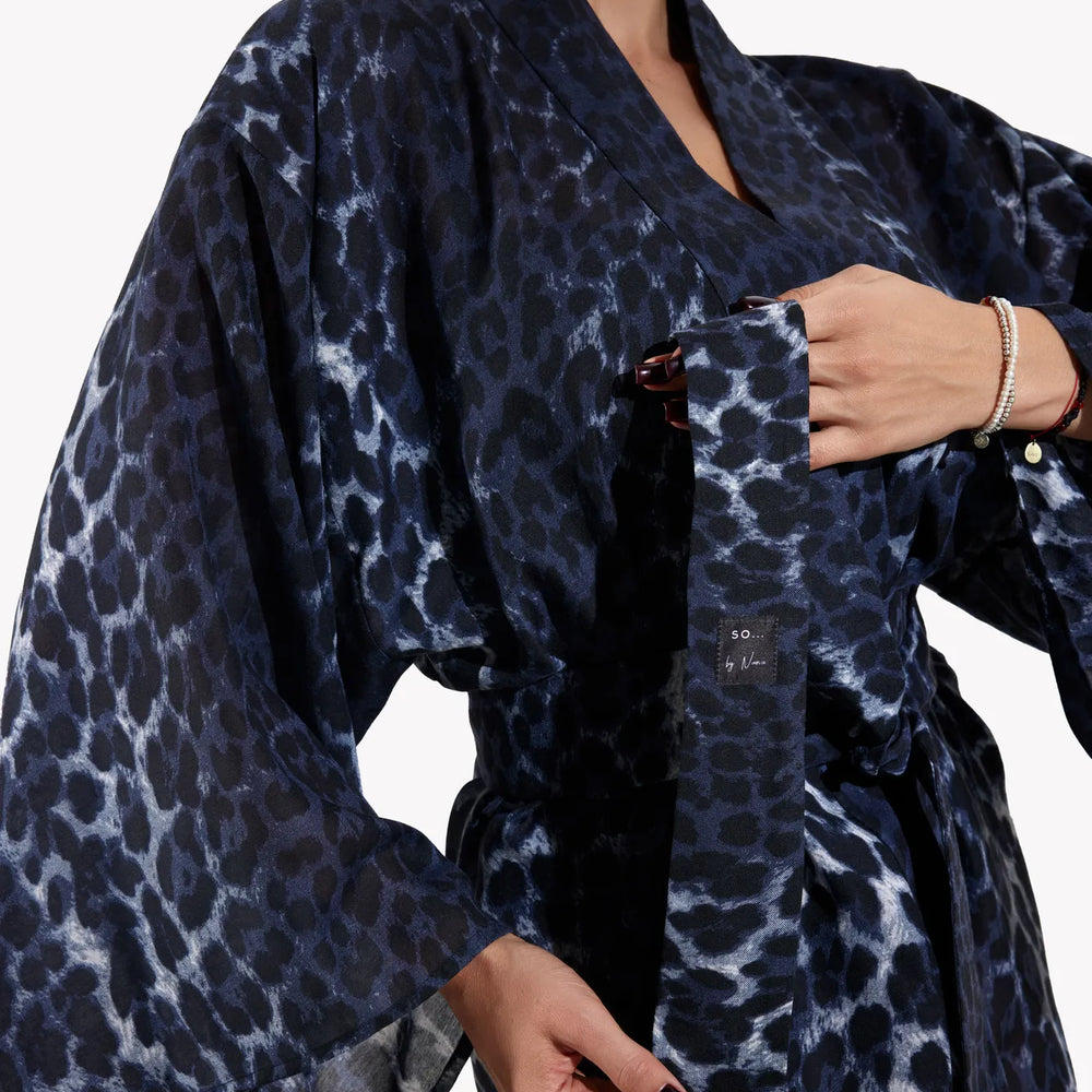 
                      
                        Panter Kimono
                      
                    