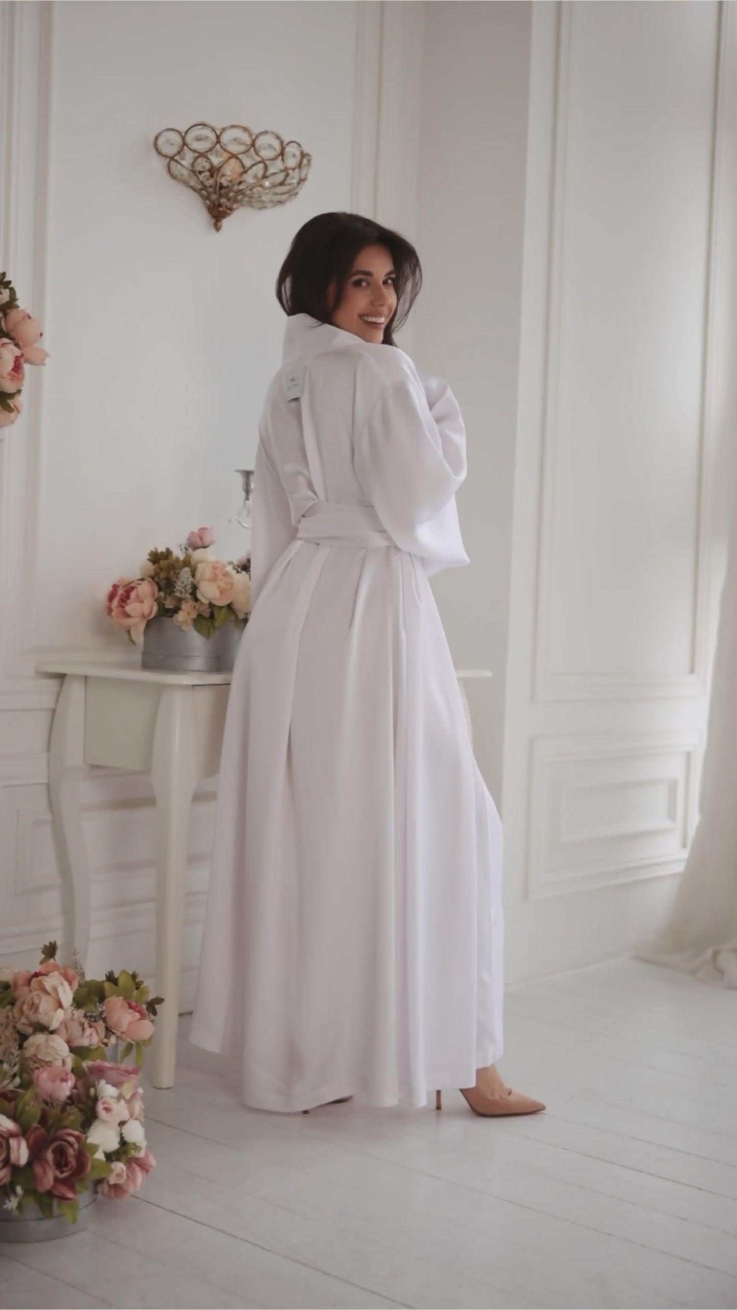 Long Kimono Geisha White